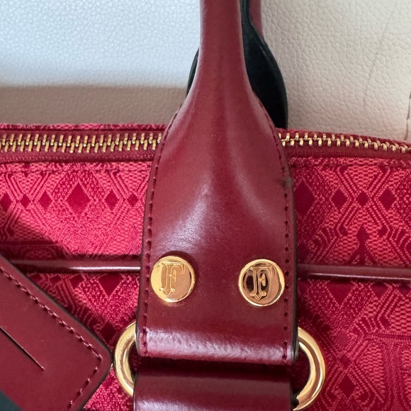 new Gianfranco Ferre bag - Picture 7 of 14